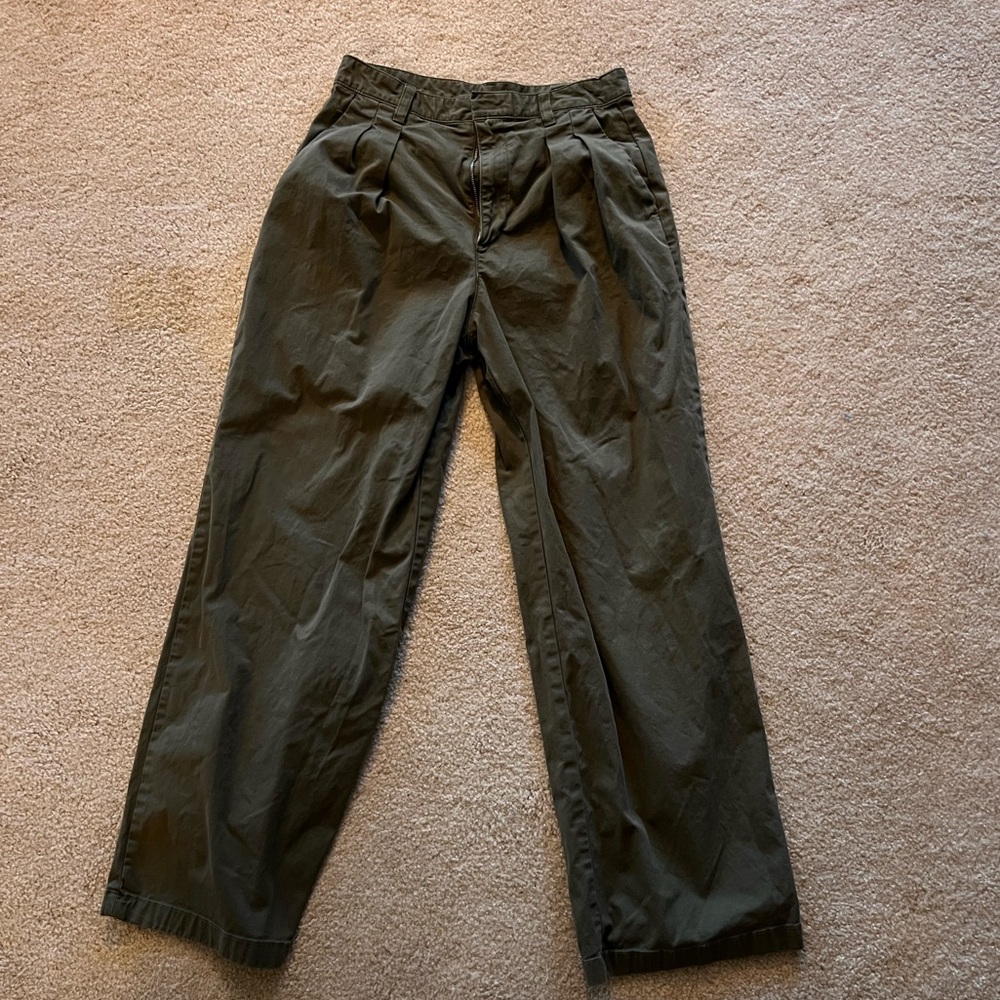 Gap Pleated Wide Khaki